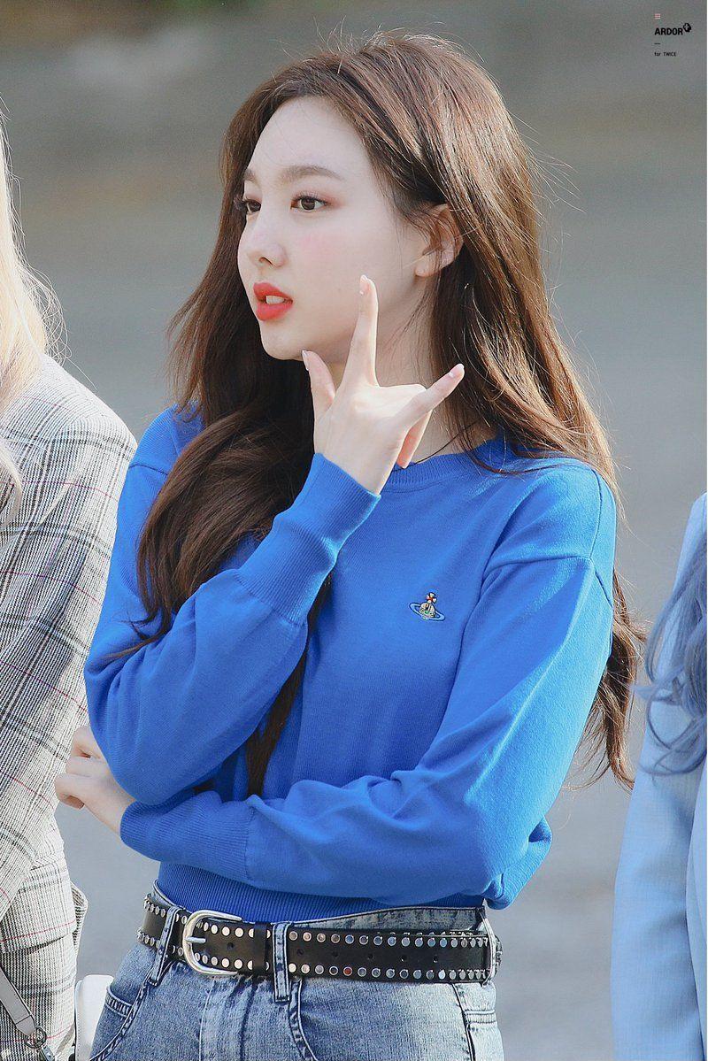 TWICE NAYEON1
