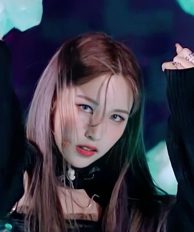 TWICE MINA0