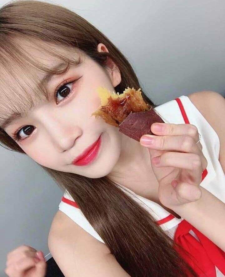LE SSERAFIM 채원1