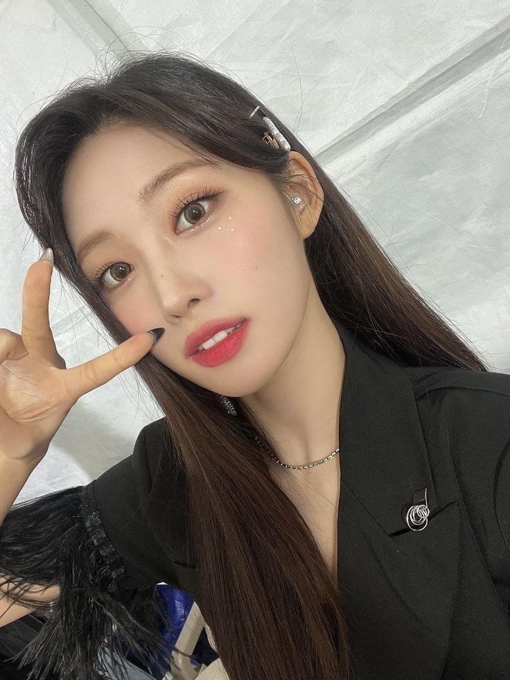 EVERGLOW 김시현1