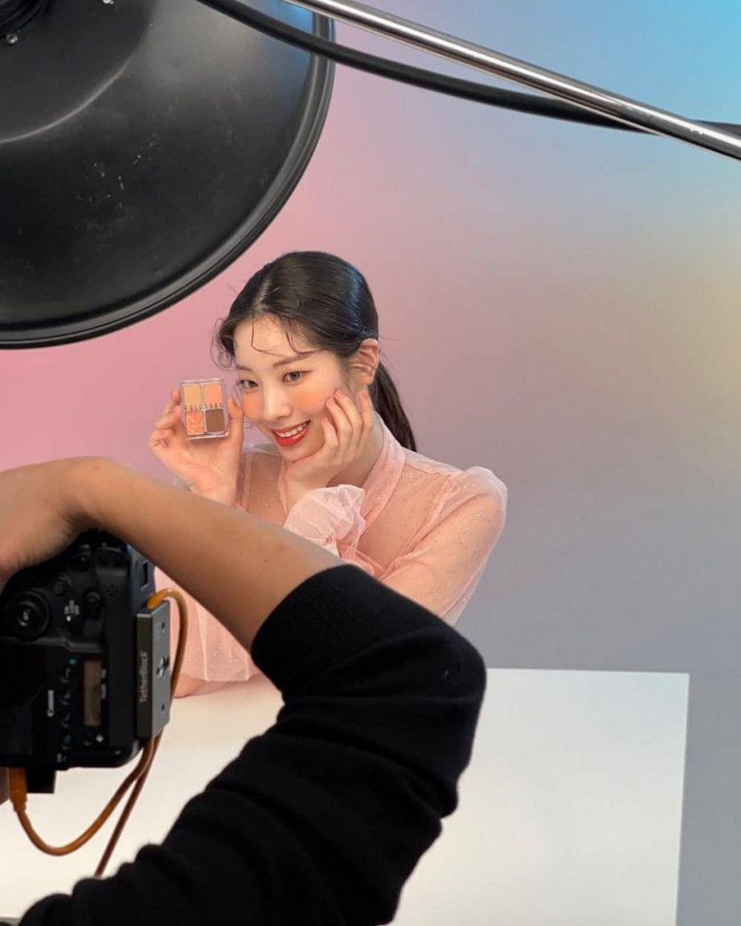 사나 다현 개인광고0