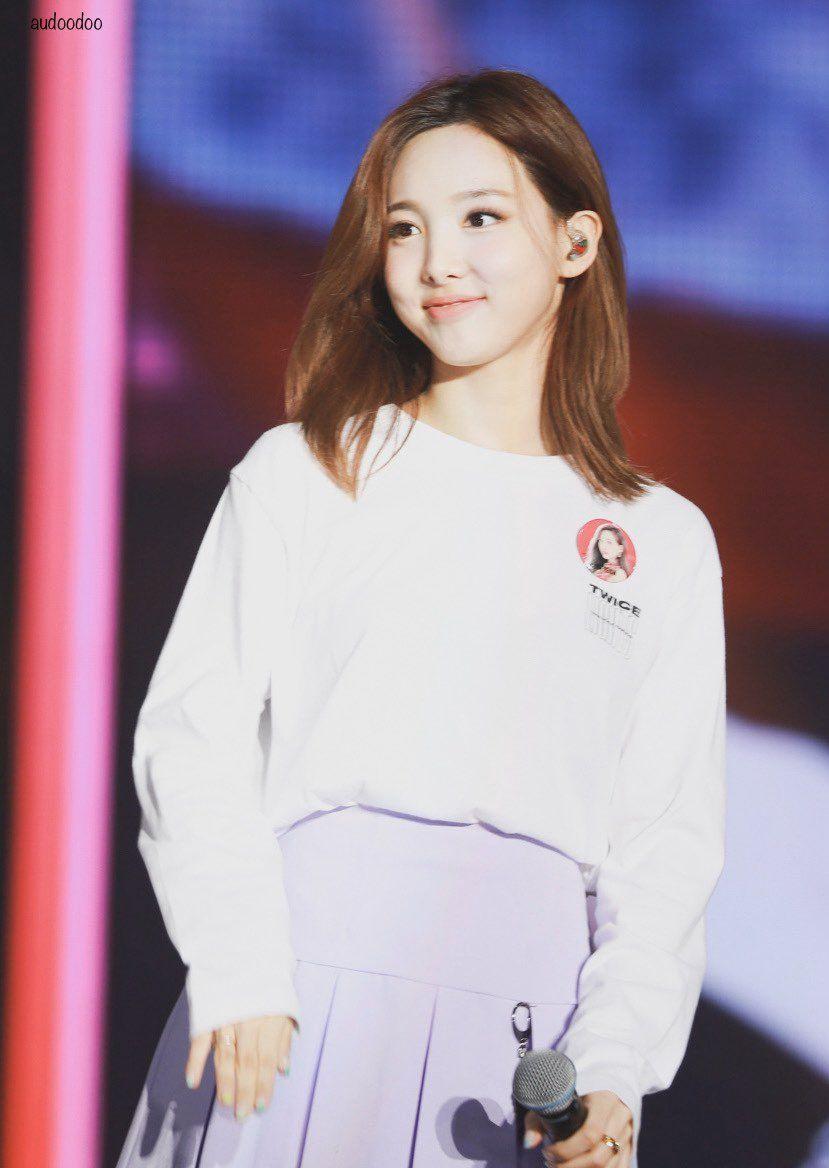 TWICE NAYEON1