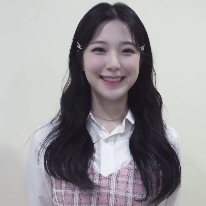 FROMIS 9  백지헌1
