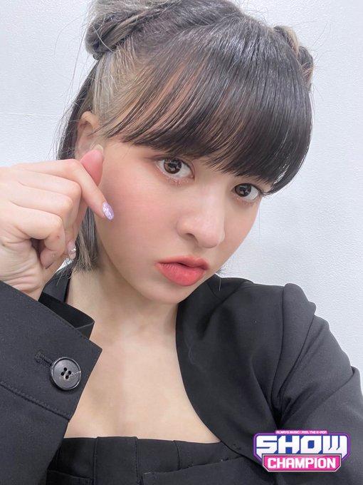 NMIXX lily1