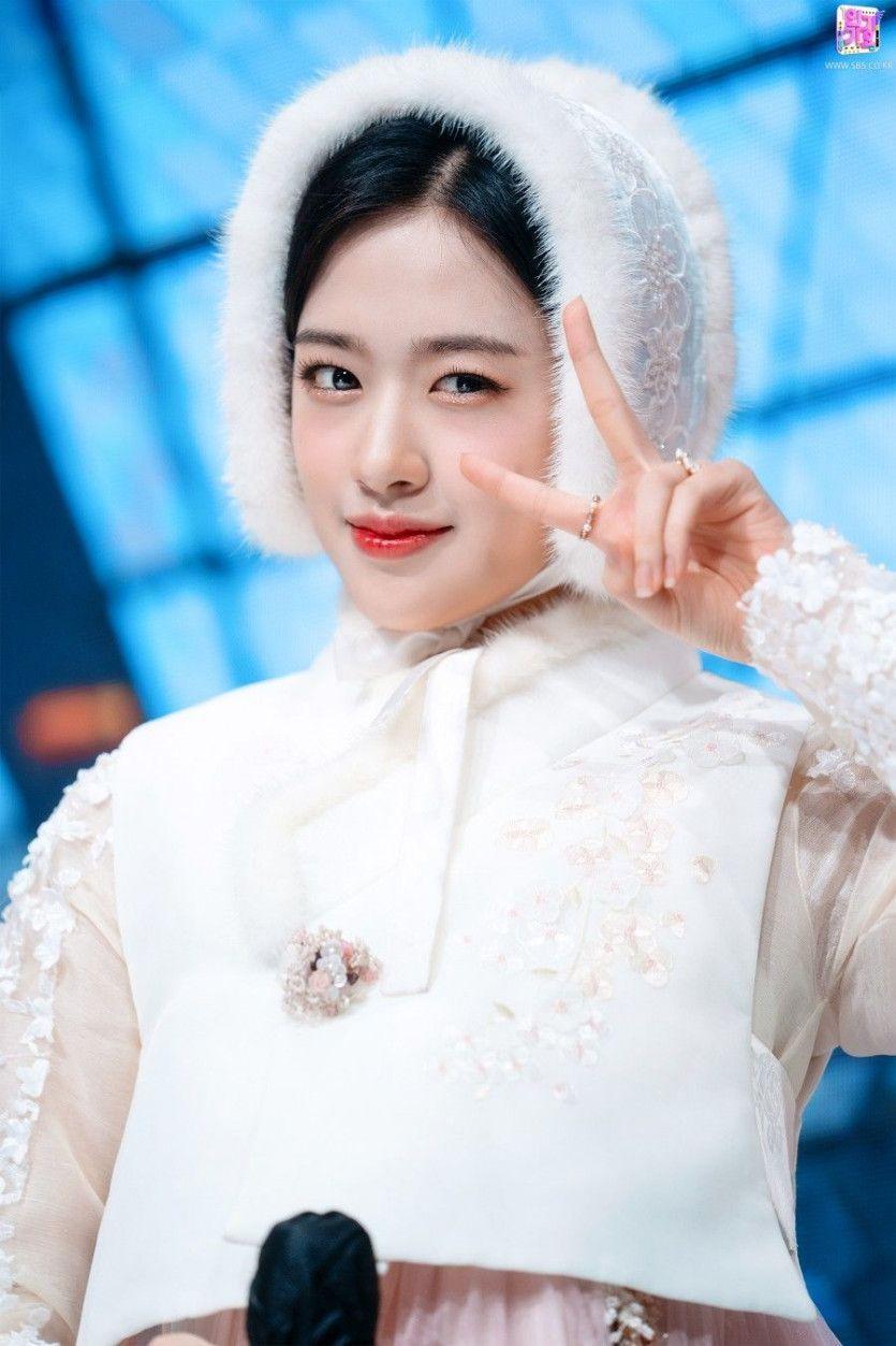 IVE 안유진0