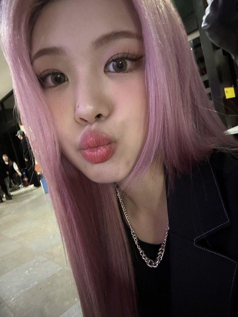 PURPLE KISS PARK SU JIN  swan0