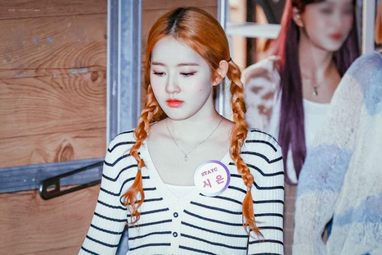 STAYC SIEUN0