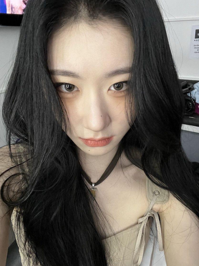 ITZY CHAERYEONG1