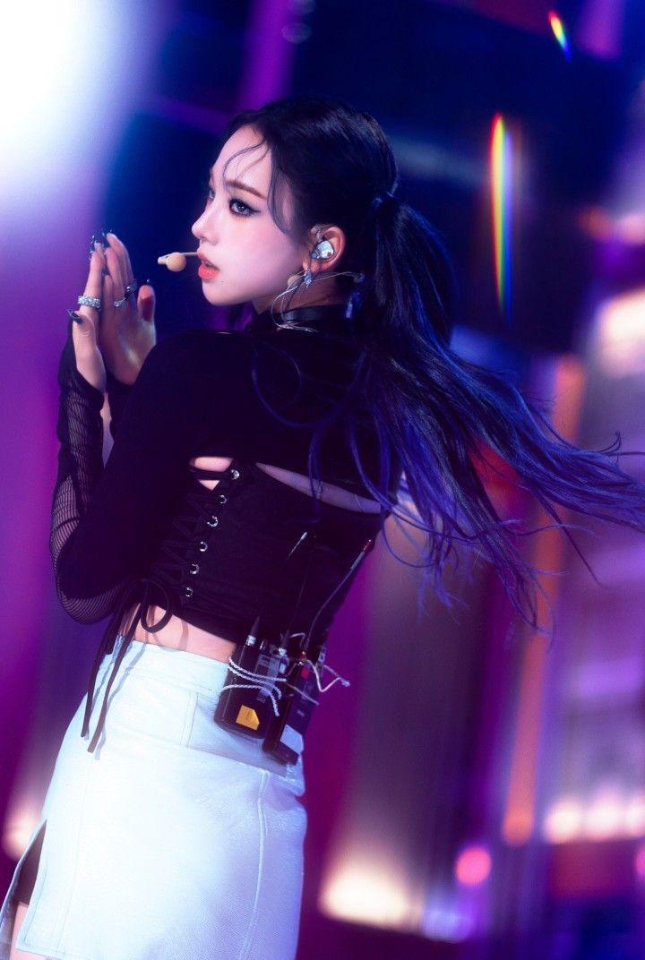 Aespa karina2