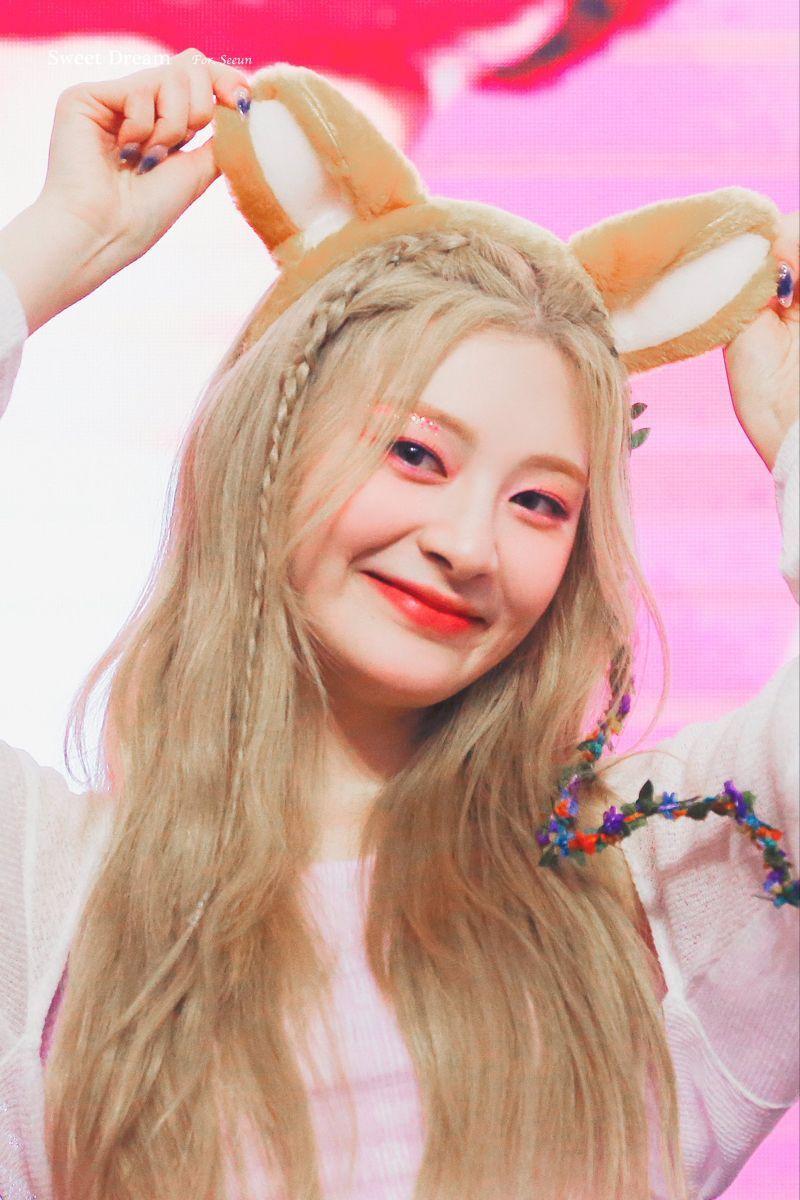 STAYC SIEUN0