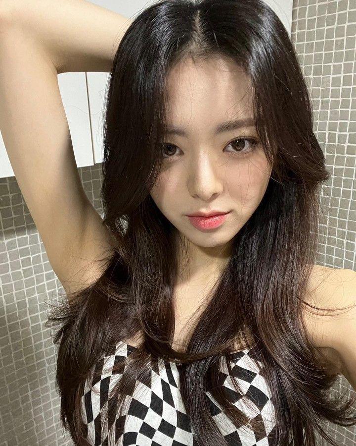 ITZY Yuna2