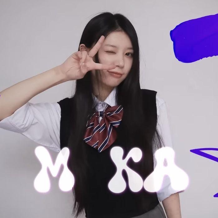 ILLIT 모카3