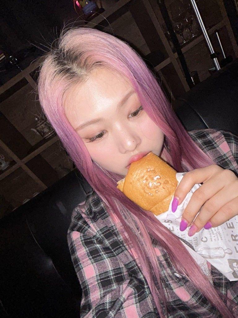 PURPLE KISS PARK SU JIN  swan2