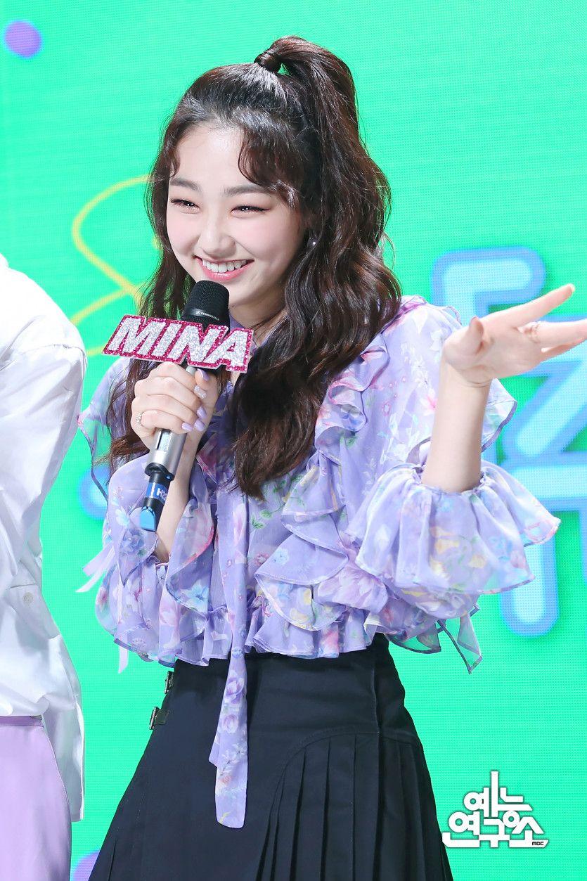 예쁜MC 강미나 - 180519 고화질 (15p)4