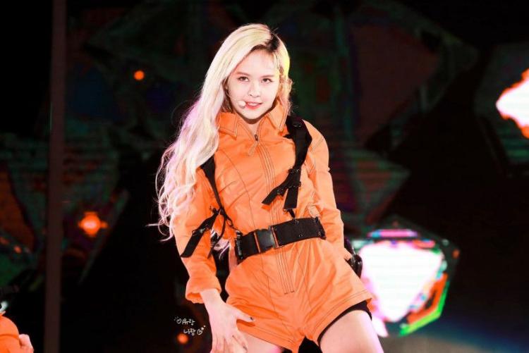 EVERGLOW 박지원2