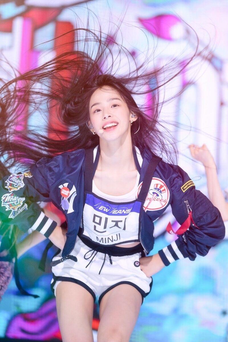 NewJeans MINJI0