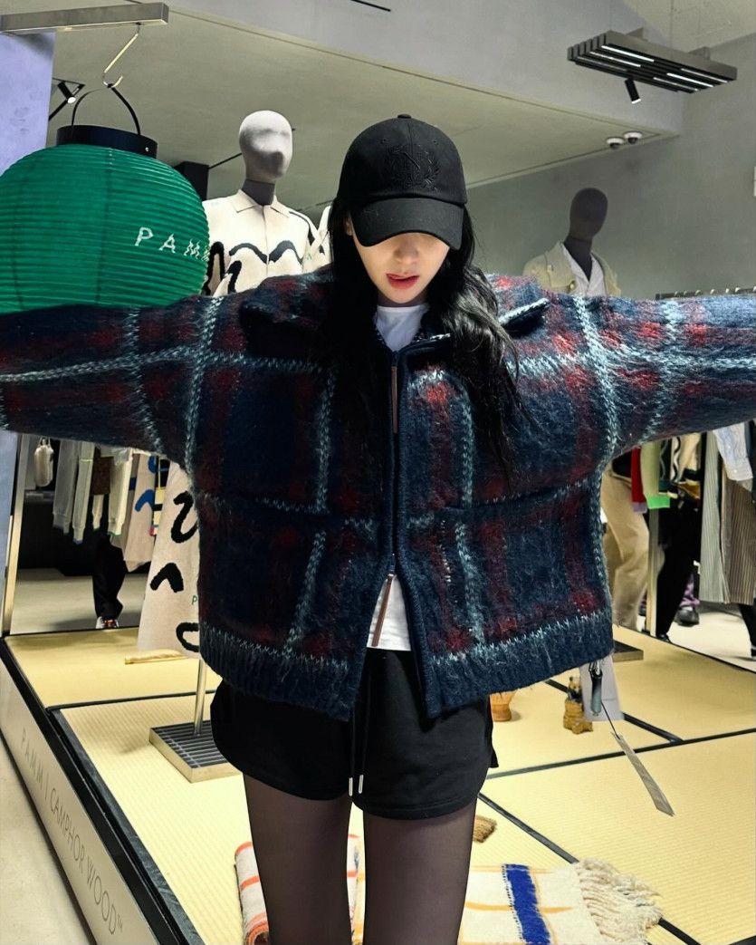 이채연4