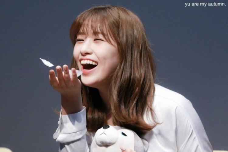 안유진1