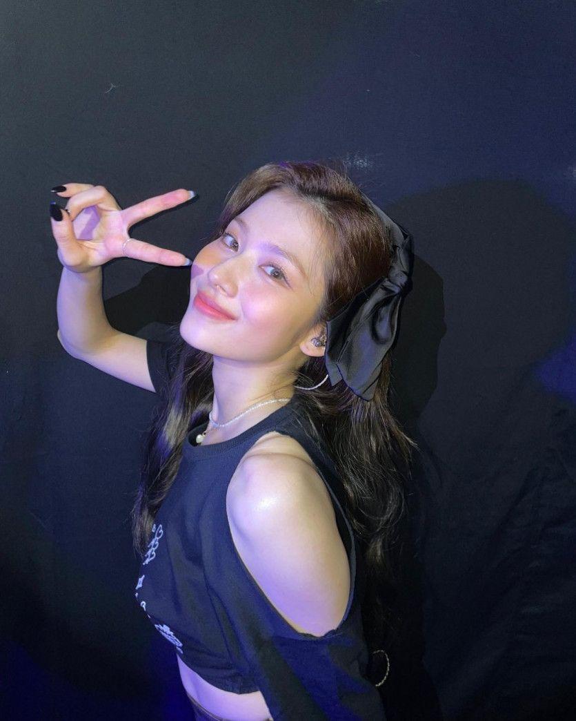 사나 인스타1