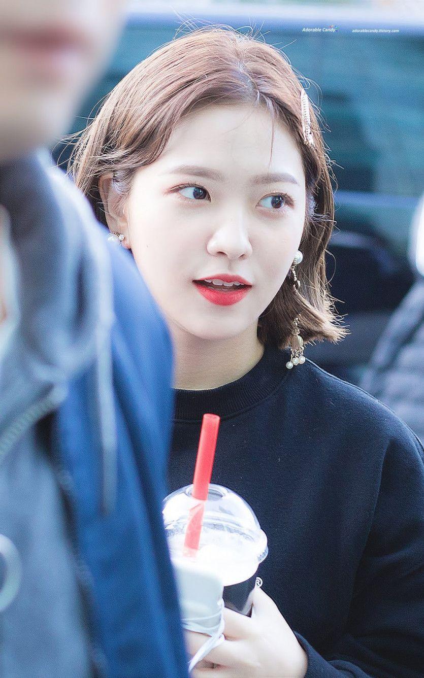 출근하는 레드벨벳 예리6