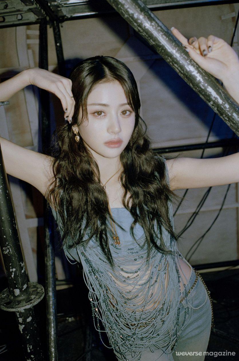 LE SSERAFIM YUNJIN1
