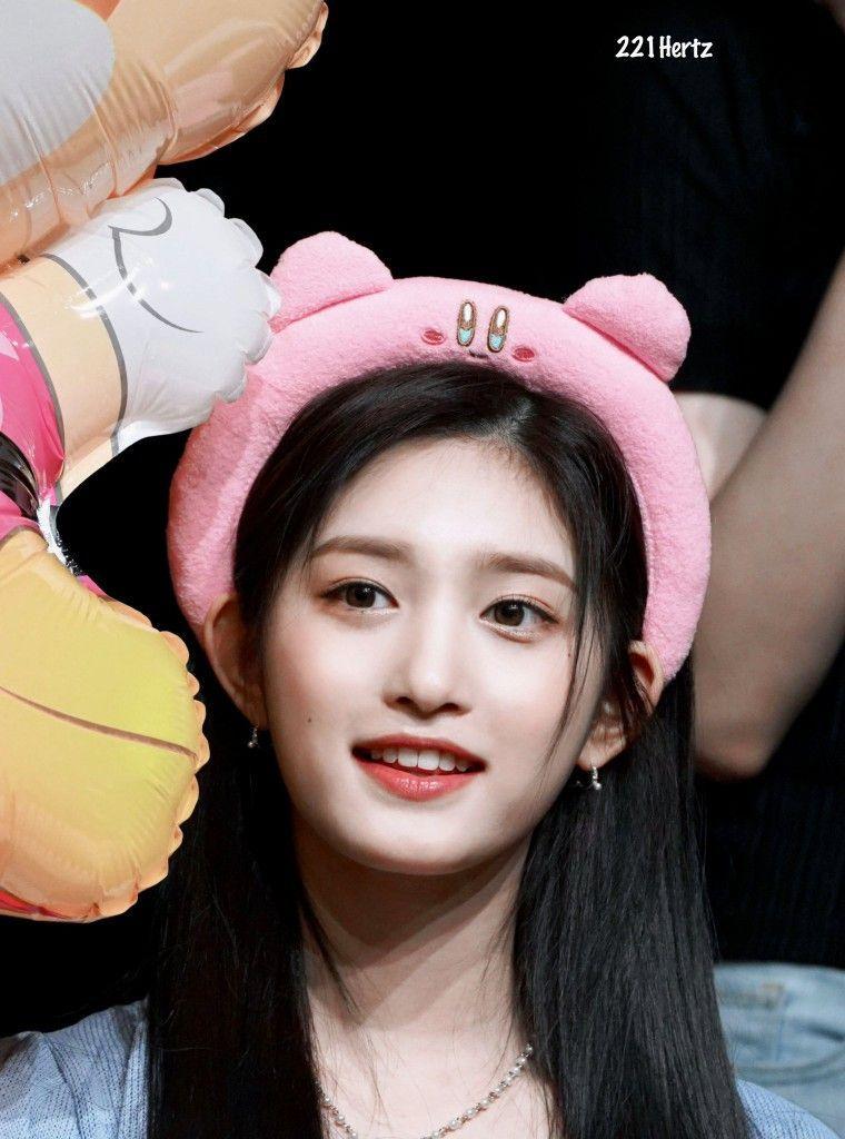 IVE LEESEO1