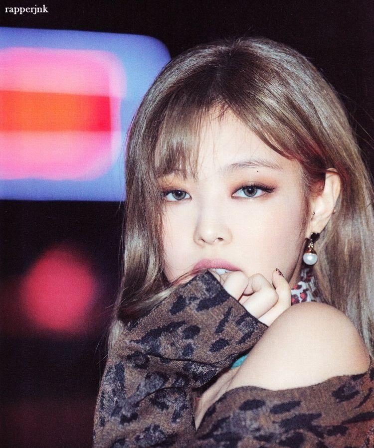 BLACKPINK JENNIE0