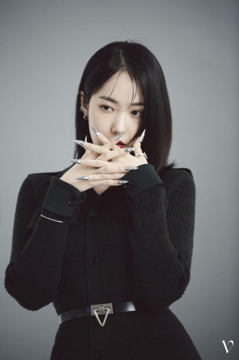 신비 데이즈드 화보 비하인드 컷0