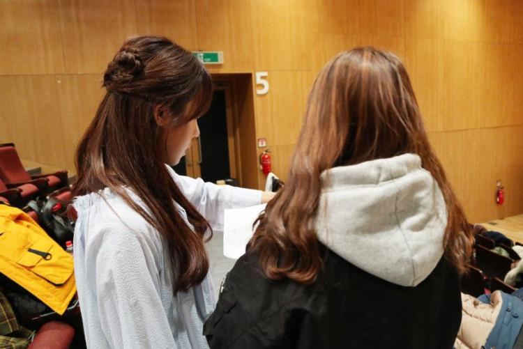 Apink 남주의 사랑스러운 줄리엣 변신!0