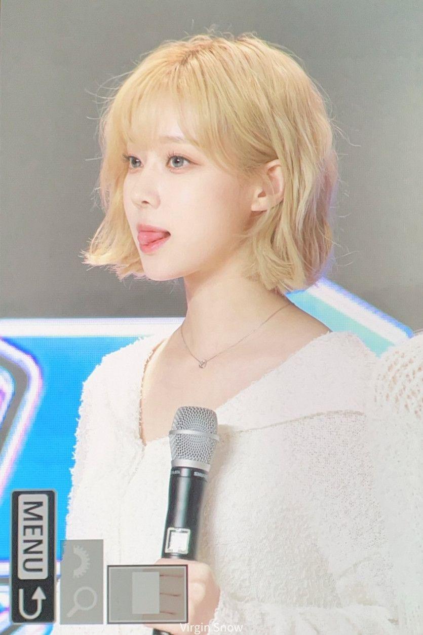 단발 금색으로 염색한 윈터2