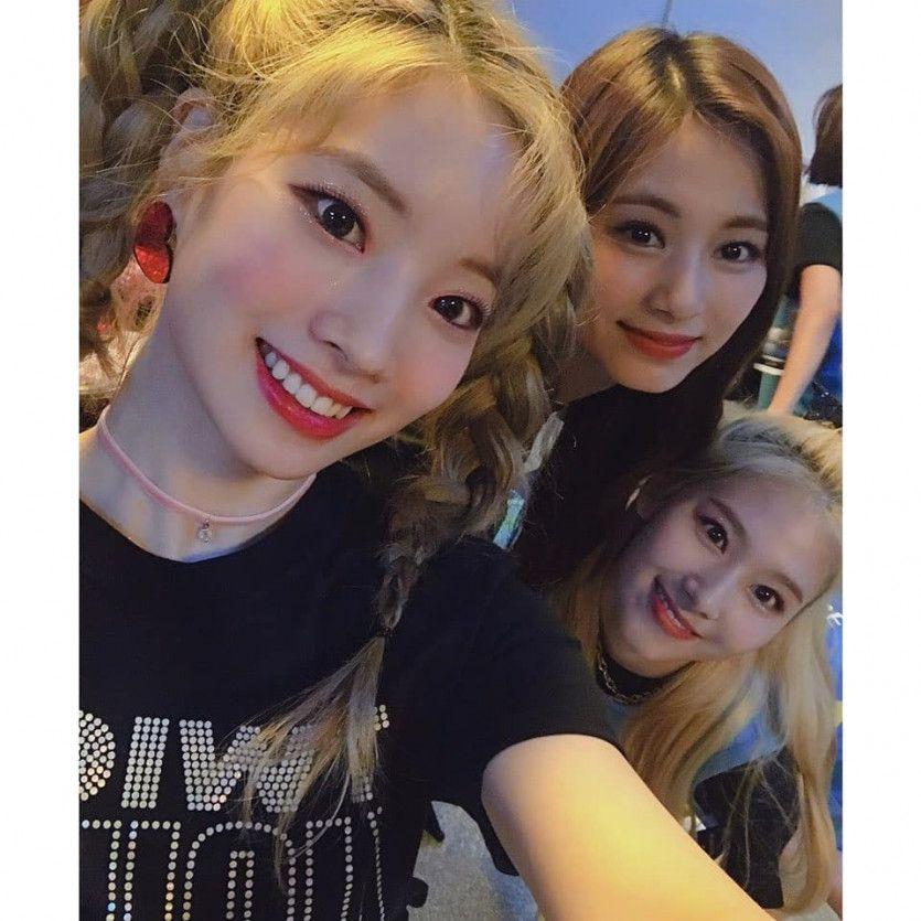 트와이스 인스타-다현,사나,쯔위0