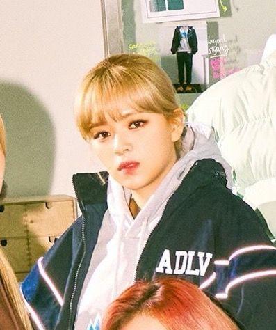 TWICE Jeongyeon0
