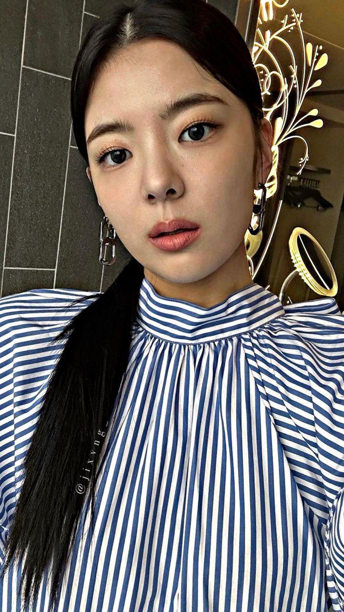 ITZY 리아0