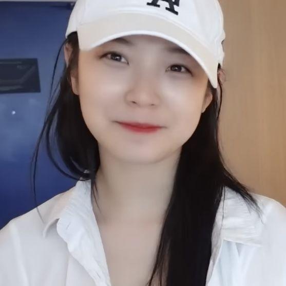 FROMIS 9  백지헌1