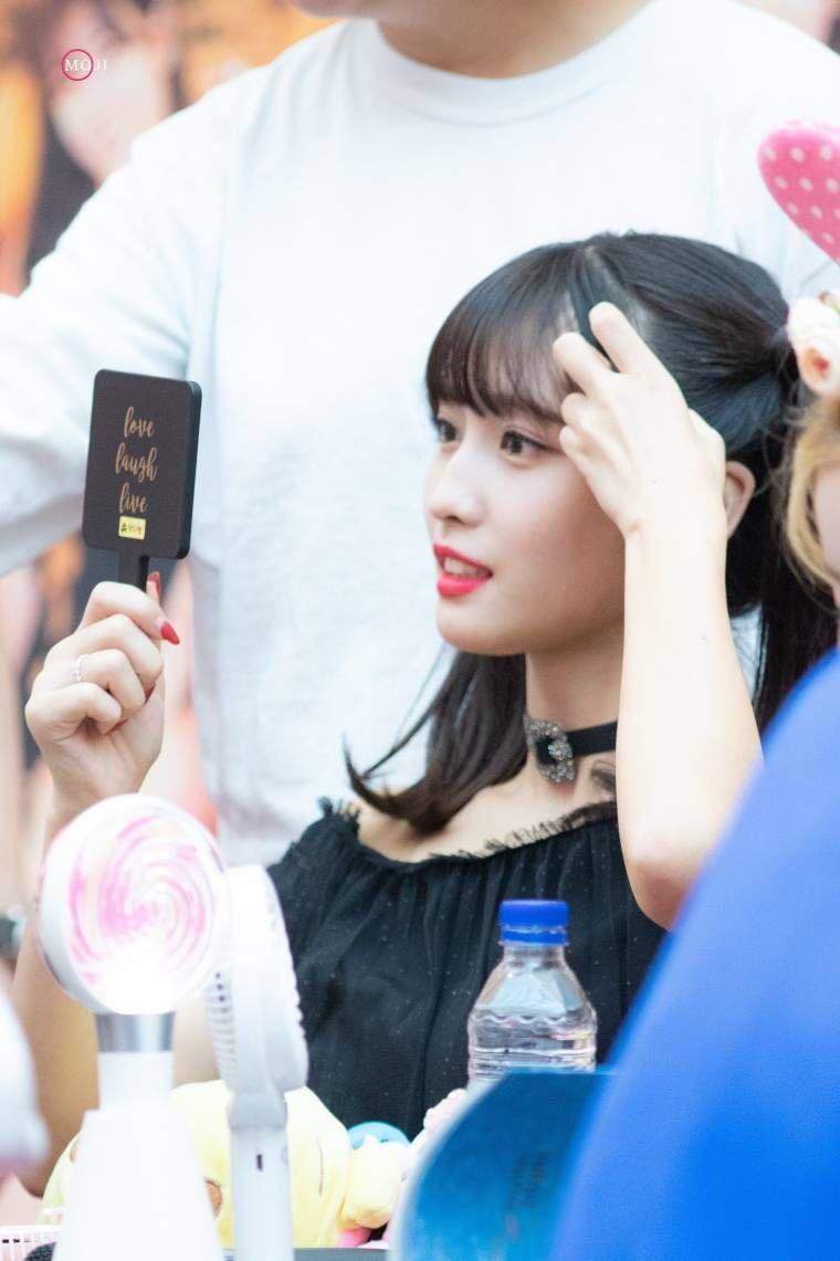 본인 미모에 만족하는 모모링1