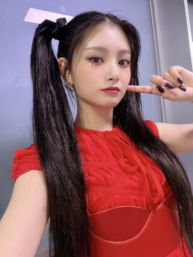 EVERGLOW 왕이런0