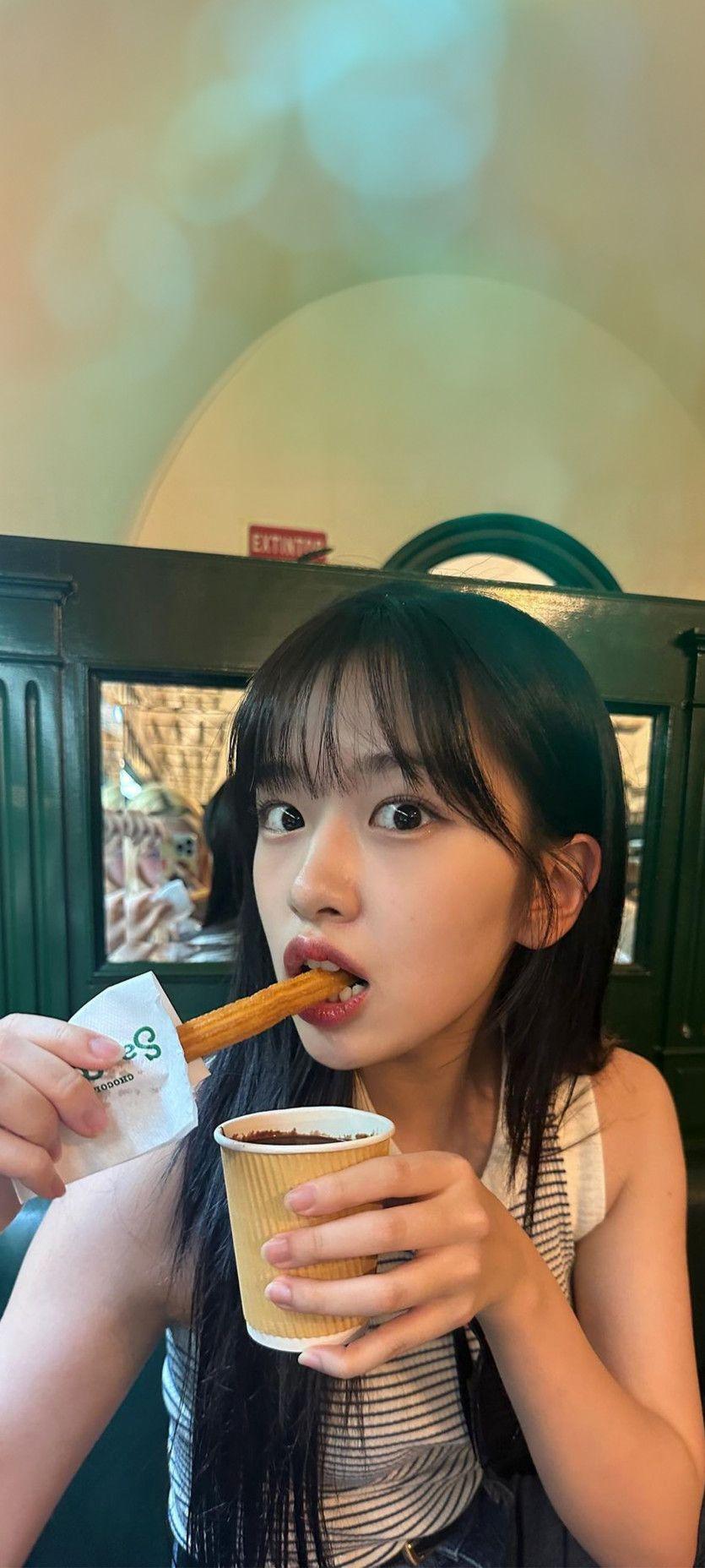 안유진1