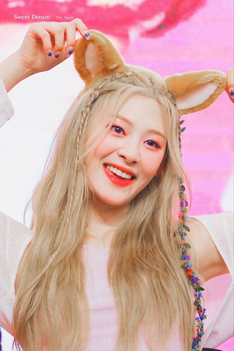 STAYC SIEUN0
