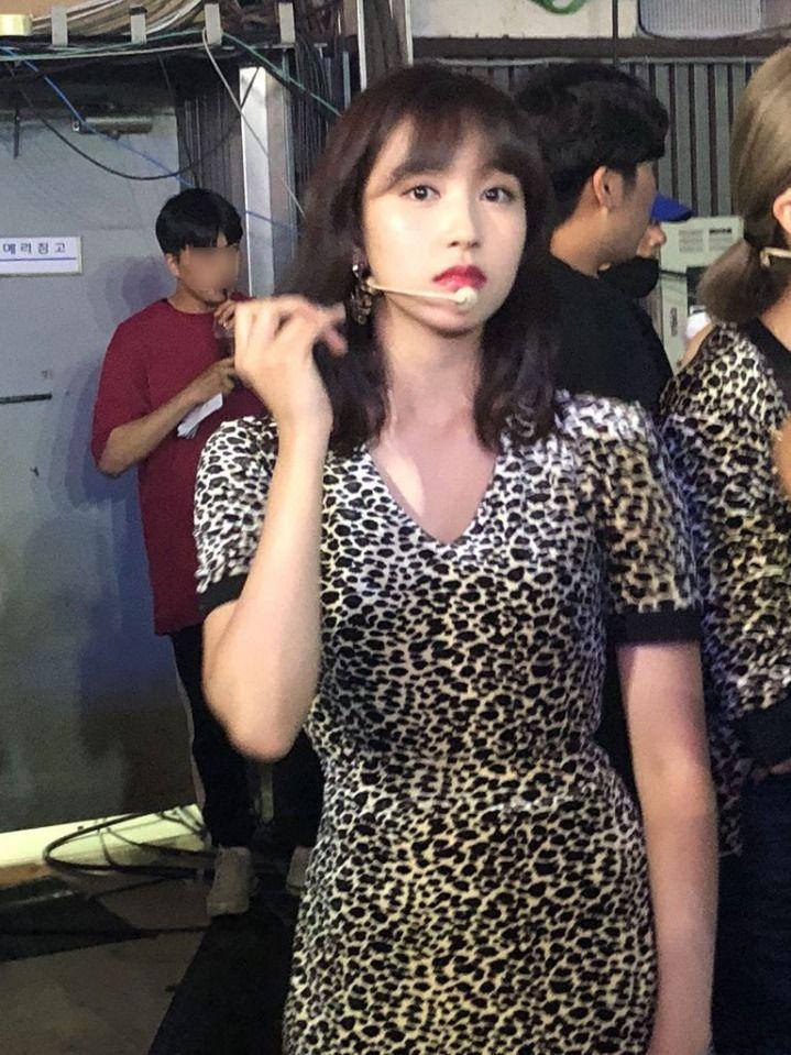 So Hot 무대 대기하는 미나0