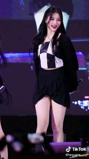 STAYC isa1