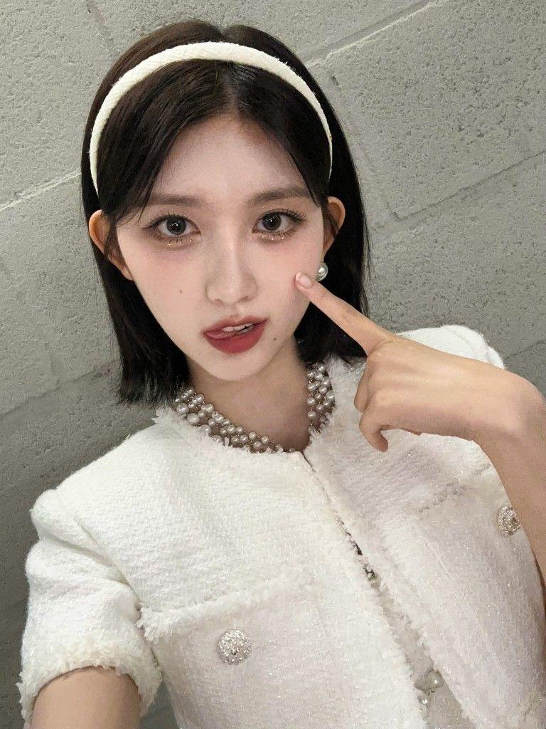 LE SSERAFIM 채원0