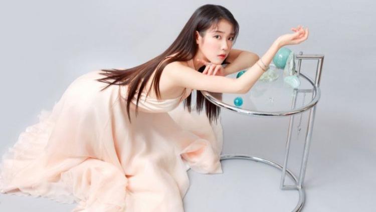 아이유 포토.0