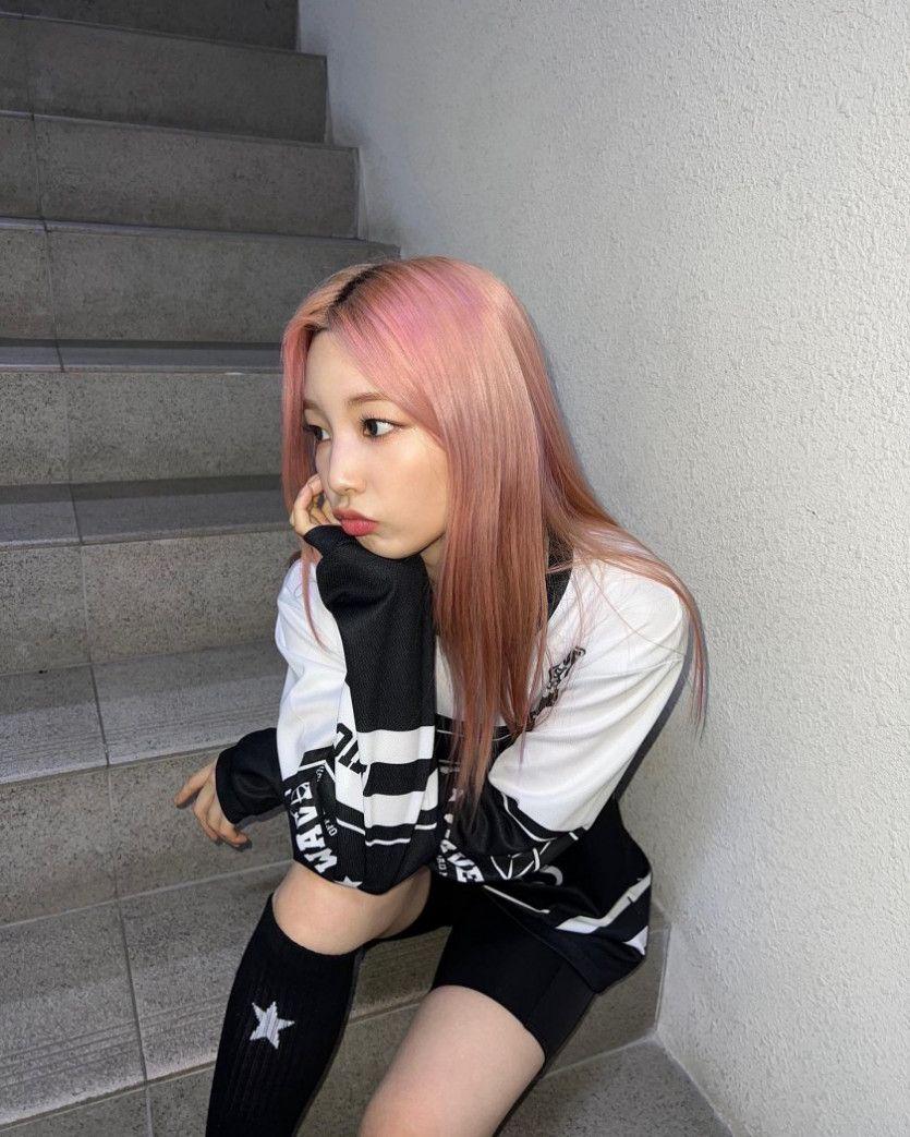 연희 인스타_바이커 쇼츠4