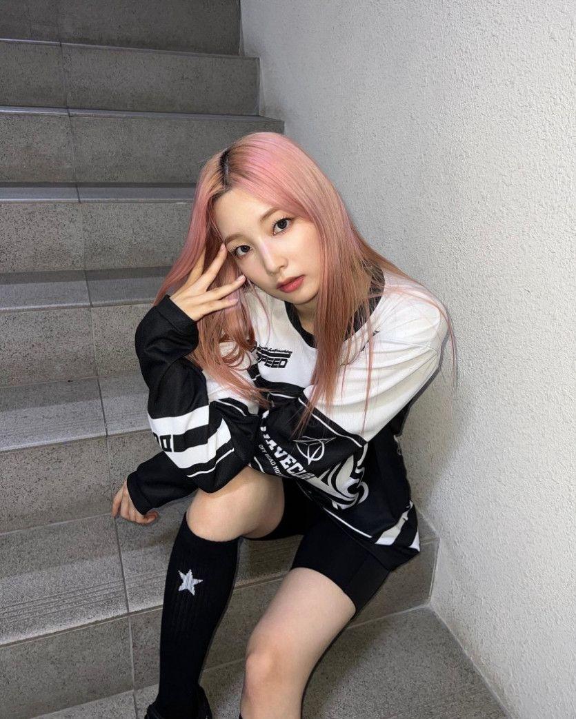 연희 인스타_바이커 쇼츠5