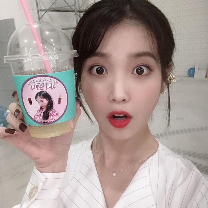 아이유 포토.0