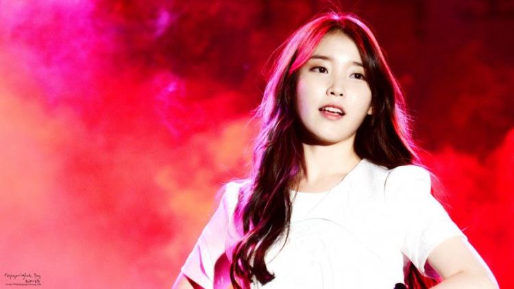 아이유 포토.0