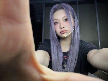 PURPLE KISS swan2