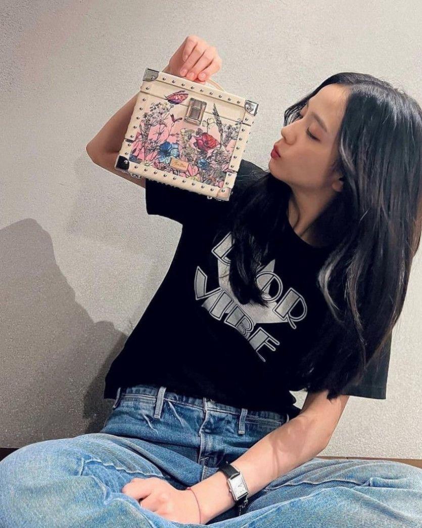 블랙핑크 지수 인스타그램 업데이트4