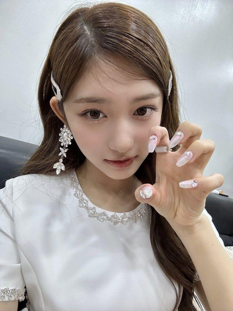 IVE LEESEO1