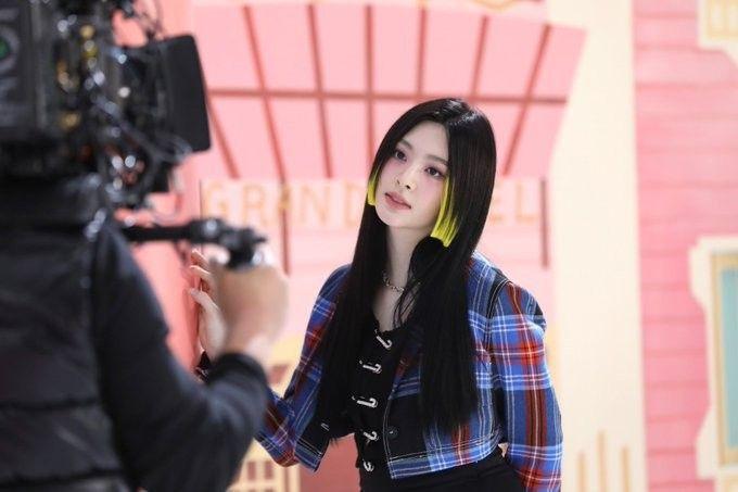 STAYC Seeun1